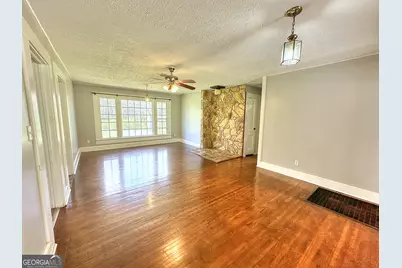 129 Mallory Drive, Lagrange, GA 30241 - Photo 8