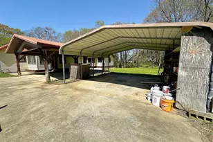 129 Mallory Dr, Lagrange, GA 30241 - Photo 4