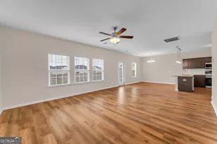 139 W W Winn Ave, Hinesville, GA 31313 - Photo 14