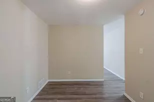 2406 Swallow Cir SE, Atlanta, GA 30315 - Photo 10