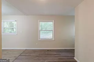 2406 Swallow Cir SE, Atlanta, GA 30315 - Photo 8