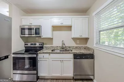 2406 Swallow Circle SE, Atlanta, GA 30315 - Photo 12