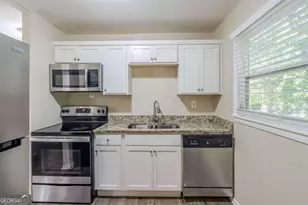 2406 Swallow Cir SE, Atlanta, GA 30315 - Photo 12