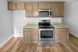 160 Deerfield Trce, Barnesville, GA 30204 - Photo 6