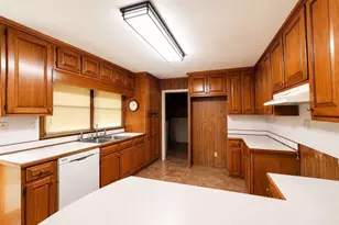 737 W College St, Bowdon, GA 30108 - Photo 2