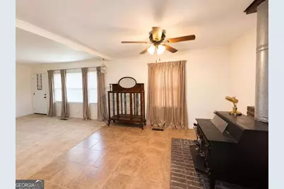 737 W College Street, Bowdon, GA 30108 - Photo 10