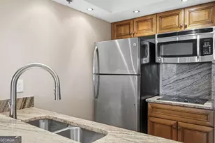 795 Hammond Dr, Sandy Springs, GA 30328 - Photo 12