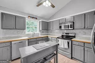 259 Beacon Dr, Maysville, GA 30558 - Photo 10
