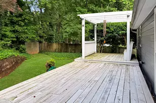 635 Paris Dr, Lawrenceville, GA 30043 - Photo 22