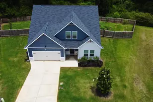110 Cornfield Cir, Perry, GA 31069 - Photo 2