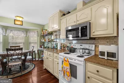 391 Wildwood Circle SE, Calhoun, GA 30701 - Photo 12