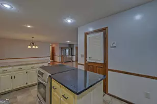 197 Woodland Way, Dewy Rose, GA 30634 - Photo 12