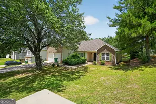 3368 Rockmill Dr, Ellenwood, GA 30294 - Photo 4