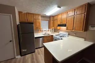 5867 Sheldon Ct, Atlanta, GA 30349 - Photo 2