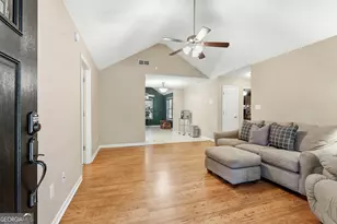 85 Apache Pointe Dr, Senoia, GA 30276 - Photo 6