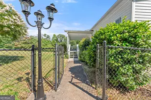 638 Hazel Creek Rd, Mount Airy, GA 30563 - Photo 2