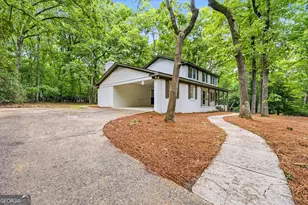 291 Cedar Creek Dr, Athens, GA 30605 - Photo 2