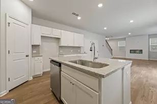 8031 Dickens Dr, Fairburn, GA 30213 - Photo 20