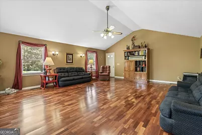 140 E Allison Circle, Carrollton, GA 30117 - Photo 24