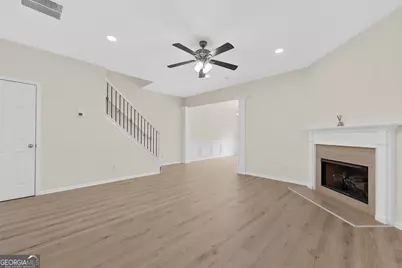 318 Knelston Oak Drive, Suwanee, GA 30024 - Photo 8