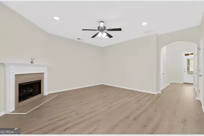 318 Knelston Oak Drive, Suwanee, GA 30024 - Photo 10