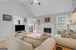 29 Pecan Lake Ct, Sharpsburg, GA 30277 - Photo 6
