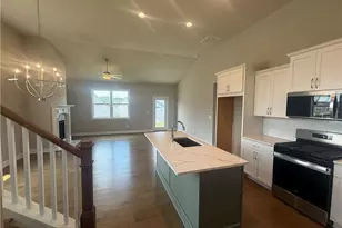348 Lakeside Ct, Canton, GA 30114 - Photo 4