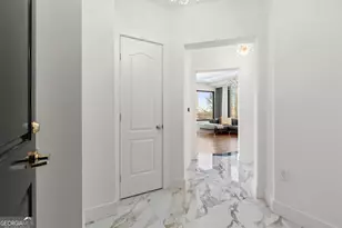 2828 Peachtree Rd NE, Atlanta, GA 30305 - Photo 4