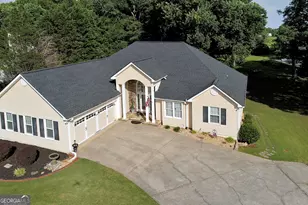 4010 Churchill Downs Dr, Gainesville, GA 30507 - Photo 2