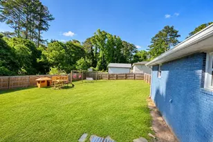 115 Fairlawn Dr, Carrollton, GA 30117 - Photo 4