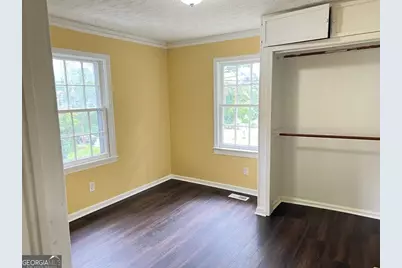 1870 Grove Avenue, East Point, GA 30344 - Photo 10