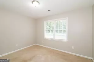 8605 Collins Dr, Jonesboro, GA 30236 - Photo 10