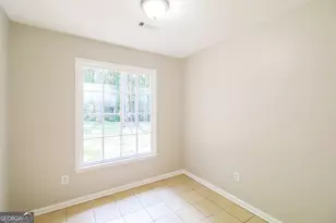 8605 Collins Dr, Jonesboro, GA 30236 - Photo 14