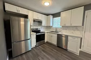 330 Crestfield Cir, Covington, GA 30016 - Photo 4