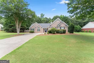 198 Blue Grass Dr, Jefferson, GA 30549 - Photo 1