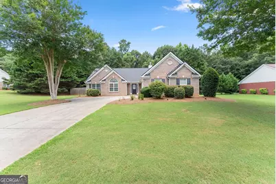 198 Blue Grass Drive, Jefferson, GA 30549 - Photo 4