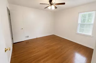 3543 Meadowview Ct, Rex, GA 30273 - Photo 10