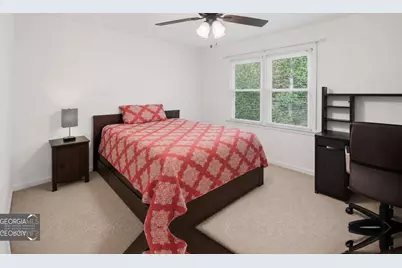 16 Holly Downs Court NW, Atlanta, GA 30318 - Photo 12