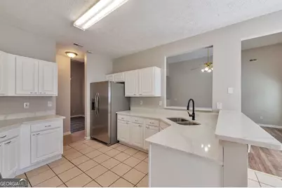 38 Rockport Drive, Riverdale, GA 30274 - Photo 10