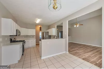 38 Rockport Drive, Riverdale, GA 30274 - Photo 8