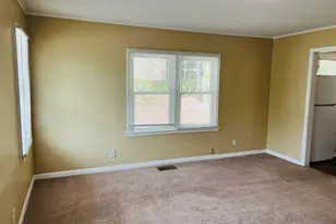 69 4th St, Newnan, GA 30263 - Photo 6