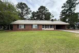 602 Hillcrest Pkwy, Dublin, GA 31021 - Photo 1