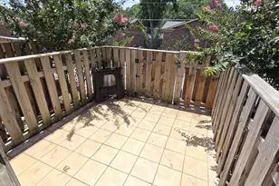 5617 Kingsport Dr NE, Sandy Springs, GA 30342 - Photo 12
