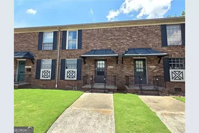 5617 Kingsport Drive NE, Sandy Springs, GA 30342 - Photo 1