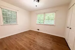 300 Robinson Dr, Carrollton, GA 30117 - Photo 14
