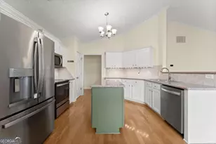 316 Lakeview Bend Cir, Jefferson, GA 30549 - Photo 12