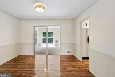 5460 Chanterella Court SW, Lilburn, GA 30047 - Photo 8