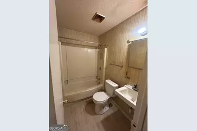 1031 King Circle, Perry, GA 31069 - Photo 6