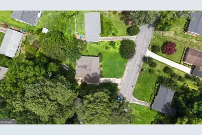 2559 Dale Creek Drive NW, Atlanta, GA 30318 - Photo 42