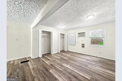 2559 Dale Creek Drive NW, Atlanta, GA 30318 - Photo 18